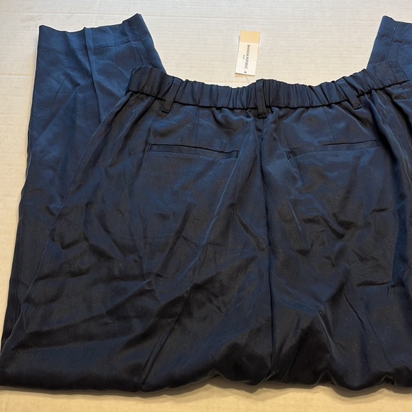 NWT Banana Republic High-Rise AirStretch Pull-On Taper Pants New Preppy Navy 8 - Picture 7 of 8